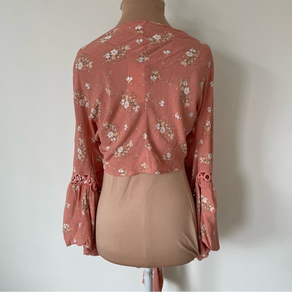 Agua Bendita Resort Angie Manila Floral Print Cropped Tie Bell Sleeve Top NWT S - Picture 7 of 12